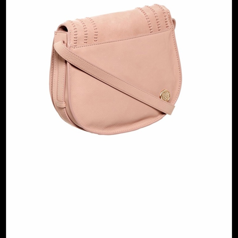 Vince Camuto Izzi Flap - Picture 4 of 8